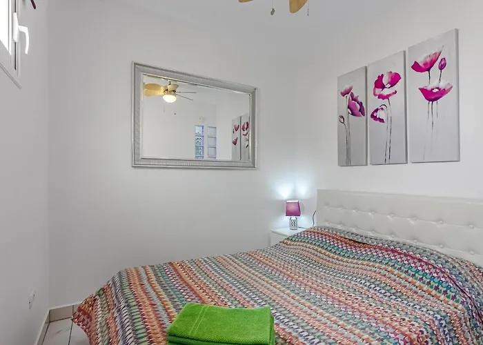 Mareverde, Americas אדחה