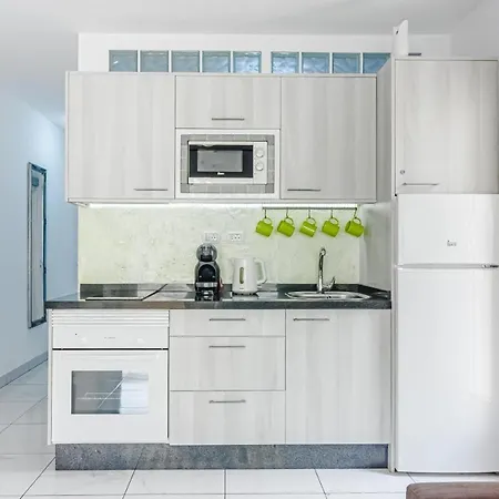 Mareverde, Americas * Costa Adeje (Tenerife)